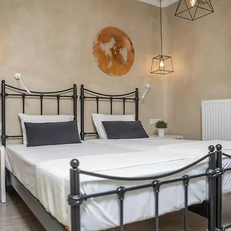 Elizabeth's Dream Place ι